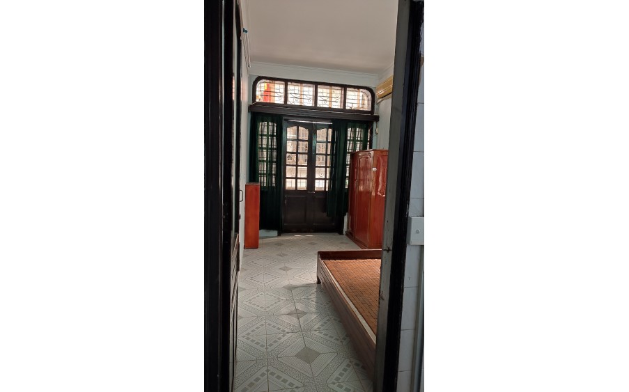 Cho thuê nhà nguyên căn Đại La, chỉ 8.5 triệu, 2.5 tầng, 33m², 3 ngủ, 2WC Full nội thất - ở GĐ